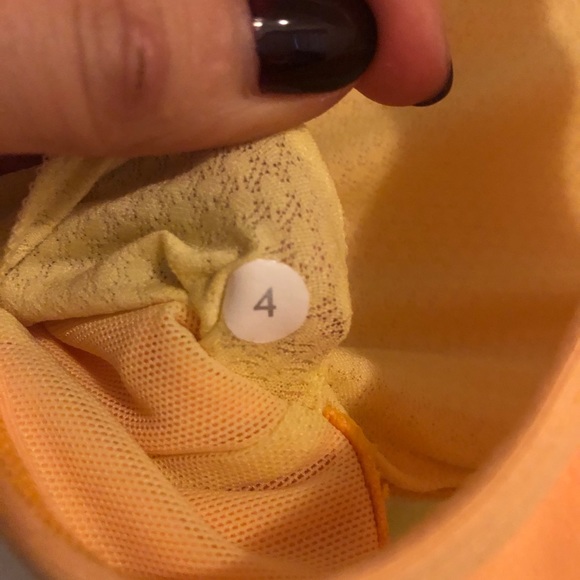 Lululemon Tank - Picture 4 of 4